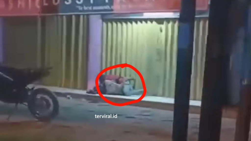 Video VIral Pria dan Wanita Lagi Begituan di Depan Ruko Pagaden Subang