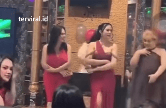 Video Pesta Waria di Tempat Hiburan Malam Pekanbaru