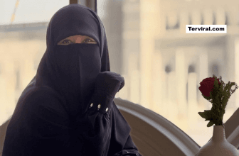 Umi Pipik Tunda Keberangkatan Jemaah Umrah Imbas Konflik Timur Tengah