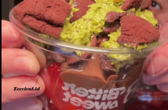 Lagi Viral! Strawberry Choco Dubai Chewy Jadi Dessert Favorit, Ini 6 Tempat yang Menyajikannya di Indonesia
