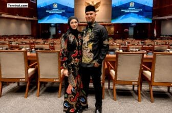 Asyik Ngobrol, Ahmad Dhani Ditinggal Mulan Jameela saat Hadiri Sidang Tahunan MPR 2026