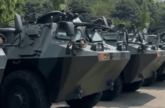 Viral Alutsista Berjejer di Monas Dikaitkan Demo Besar, Mabes TNI Beri Penjelasan