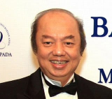 Sejarah Biografi :  Biografi dan Profil Tahir – Sosok Pengusaha Sukses yang Berjiwa Besar