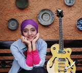 Biography Chiki Fawzi