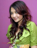 Biography Ika Putri