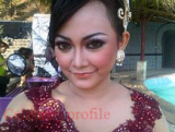 Biography Wina Juliana