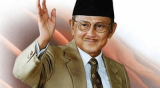 11+ Fakta B.J Habibie Yang Harus Kalian Ketahui!