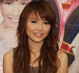 Biodata Biografi Stefani Personil Cherry Belle