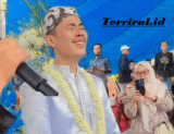 Viral! Pengantin Pria Nangis Histeris Usai Ijab Kabul, Kisah Harunya Bikin MC dan Tamu Pernikahan Ikut Terharu