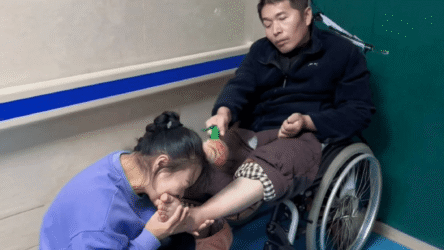 Viral Perjuangan Istri Bangunkan Suami dari Koma dengan Menggigit Jari Kaki, Kisah Cinta dan Pengorbanan yang Mengharukan