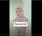 Viral Video Ukhti Jilbab Cantik Pakai Daster Pink, Netizen: “Lagi Penasaran Banget Kayaknya!”