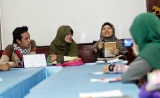 Rosita Sihombing, dari Jurnalis ke Novelis
