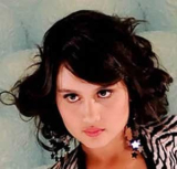 Biografi Biodata Cinta laura