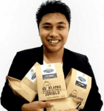 Pengusaha Muda Kerupuk Teripang Roni Lahanda