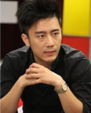 Pria Tampan Jualan Kosmetik Online Jumei