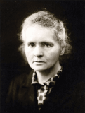 Marie Curie Di Antara Badai