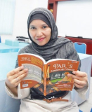 Rosita Sihombing: Menulis Butuh Keberanian