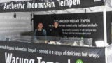 Warga London Berbisnis Tempe Asli Indonesia